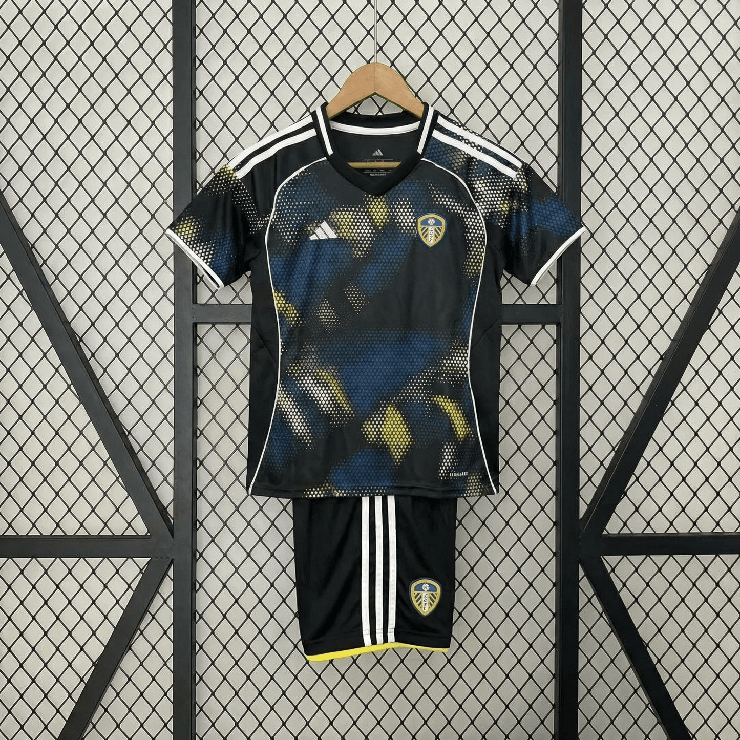 Camiseta tercera de visitante Leeds United 2025