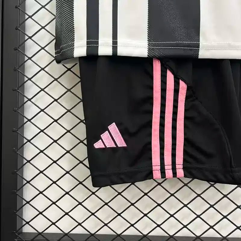 Juventus 2025 Home Jersey