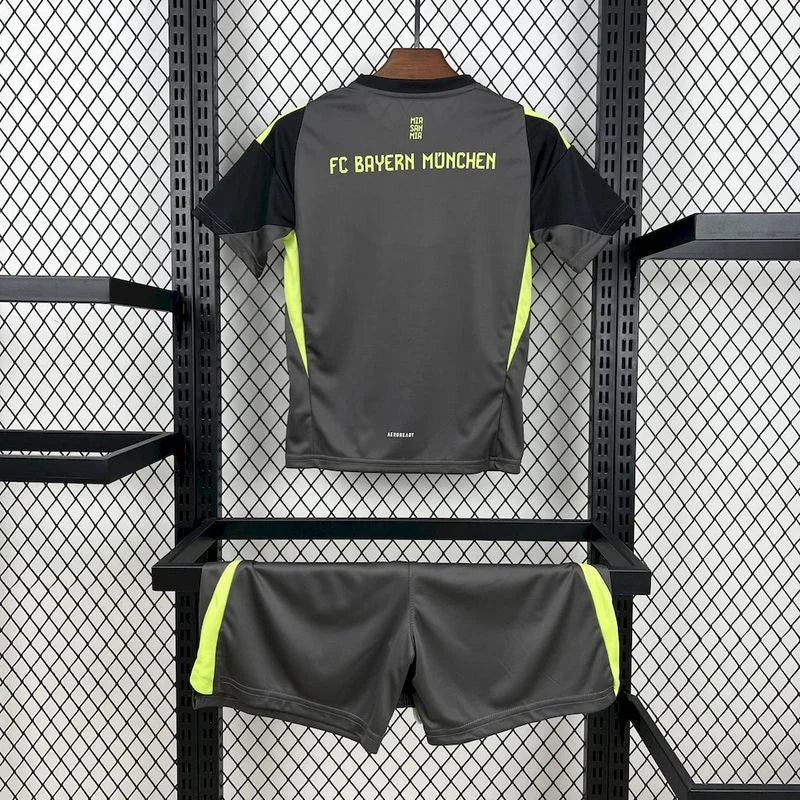 Bayern München 2025 Schwarzes Torwarttrikot