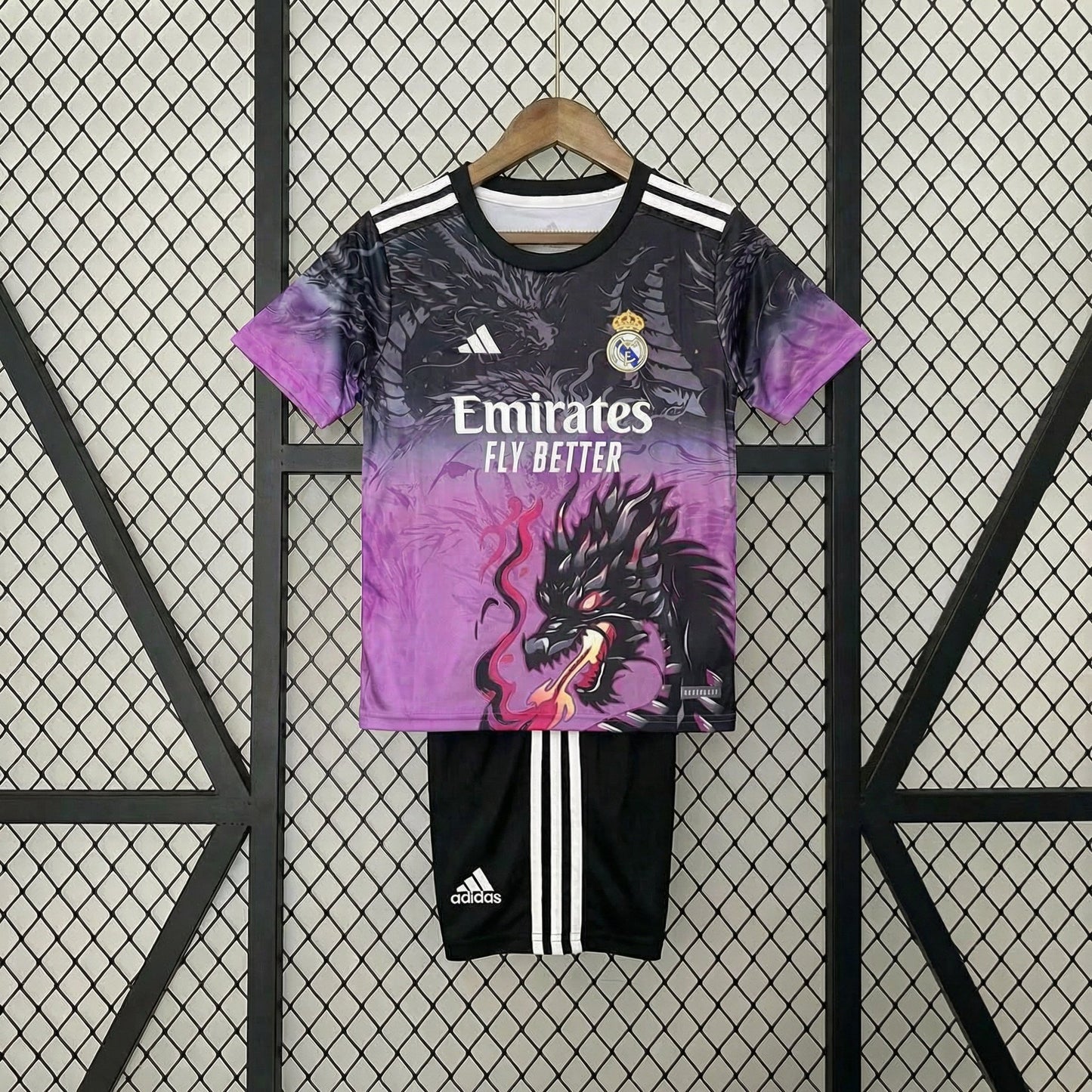 Camisola Edição Especial Roxa Real Madrid 2025