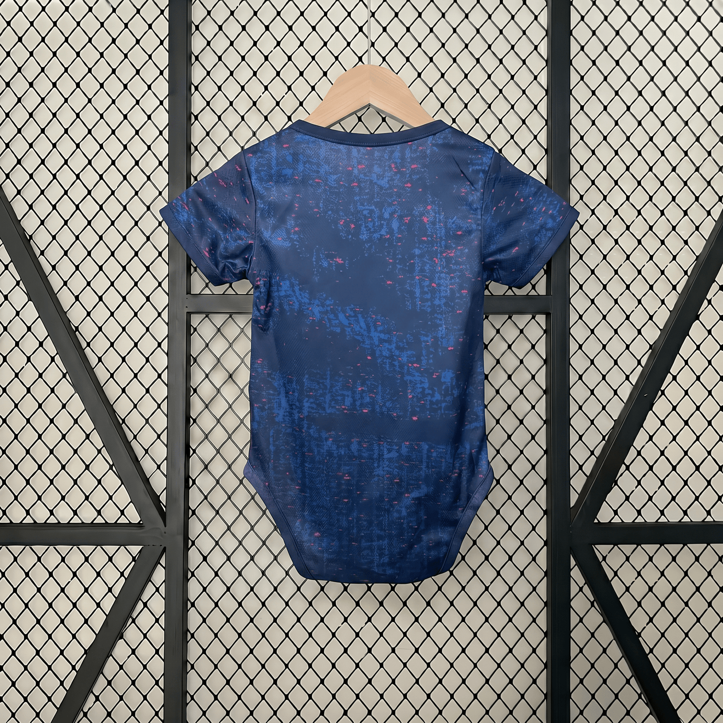 Frankreich 2025 Baby-Body für Zuhause
