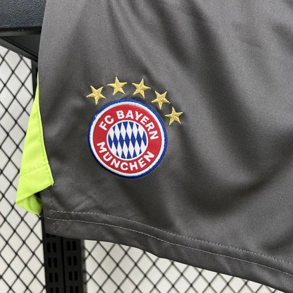 Bayern München 2025 Schwarzes Torwarttrikot