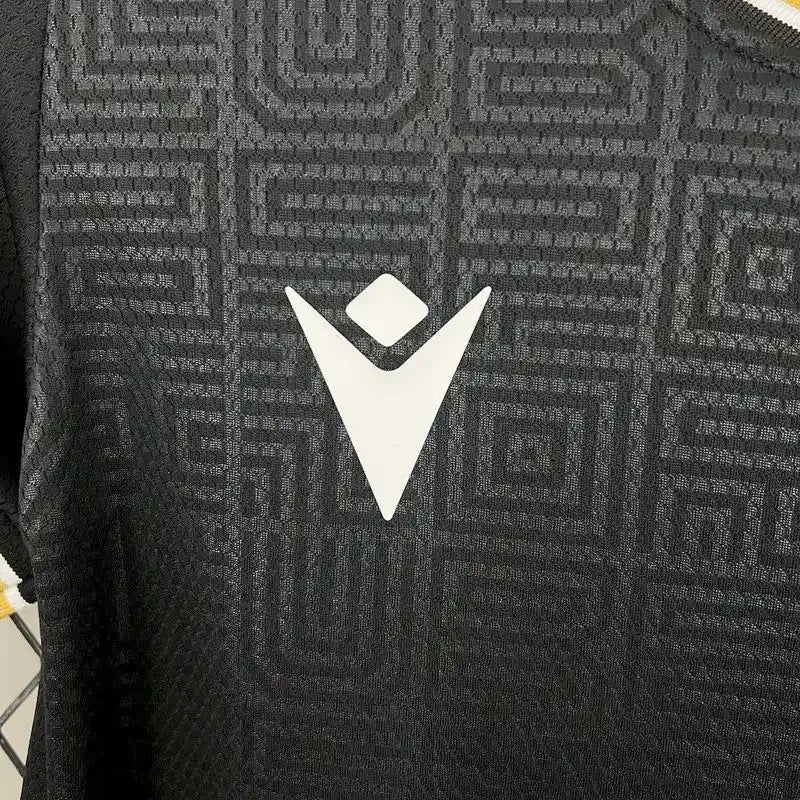 Vitória de Guimarães 2024 Away Jersey