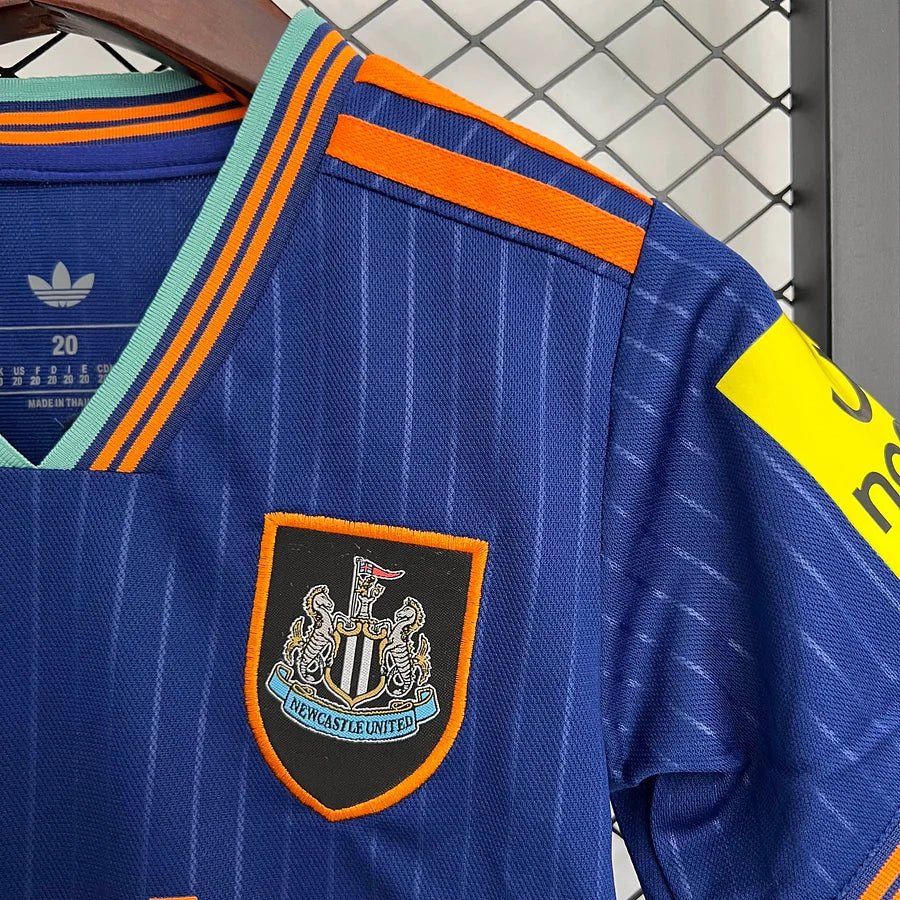 Tercera camiseta Newcastle 2025