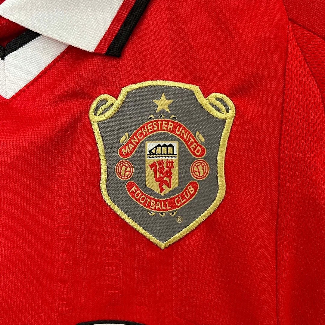 Man United 1999 Home Jersey