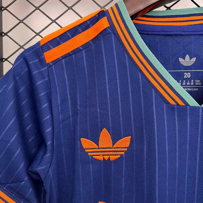 Tercera camiseta Newcastle 2025
