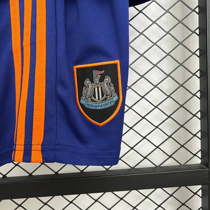 Tercera camiseta Newcastle 2025