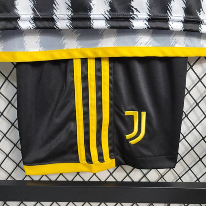 Juventus 2023 Heimshirt
