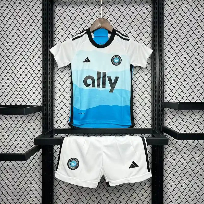 Charlotte 2024 Heimtrikot