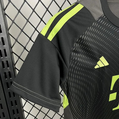 Bayern München 2025 Schwarzes Torwarttrikot