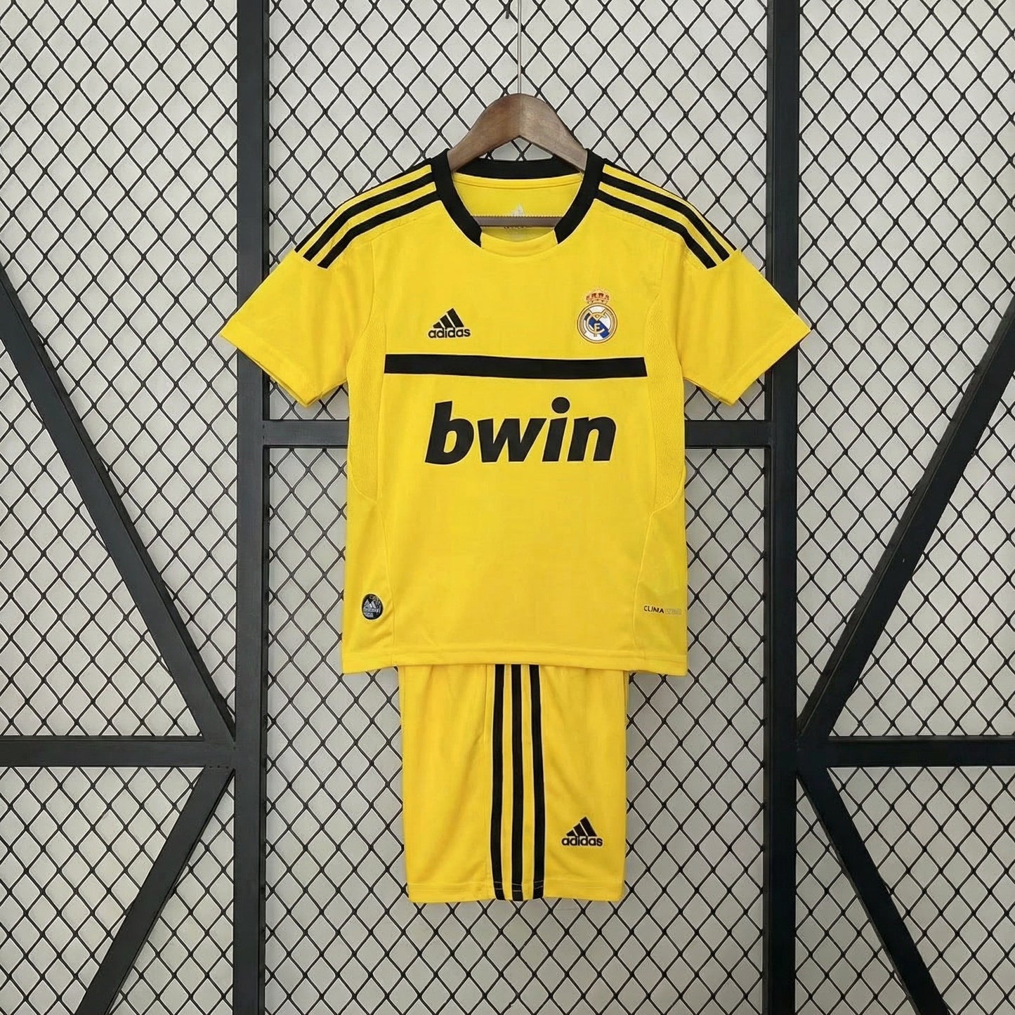 Real Madrid 2011 Goalkeeper Yellow Jersey
