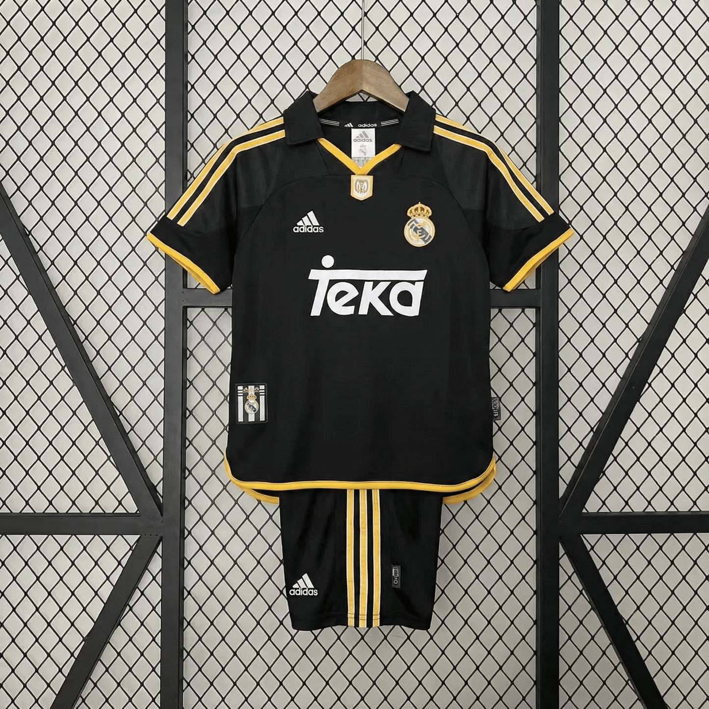 Real Madrid 1999 Away Jersey