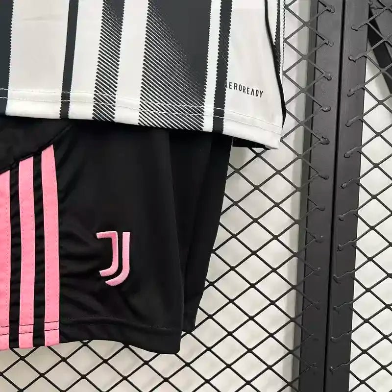 Juventus 2025 Home Jersey