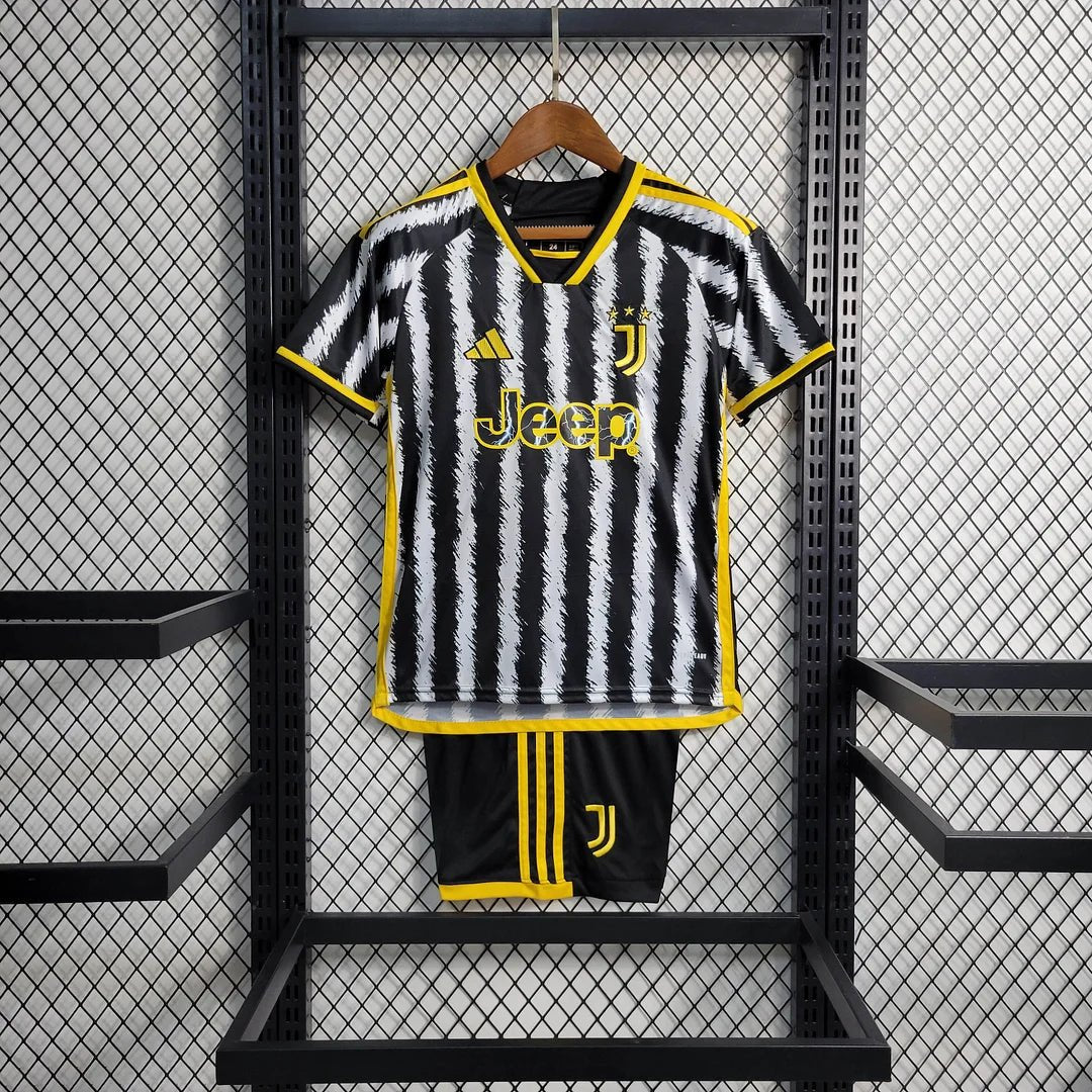 Juventus 2023 Heimshirt