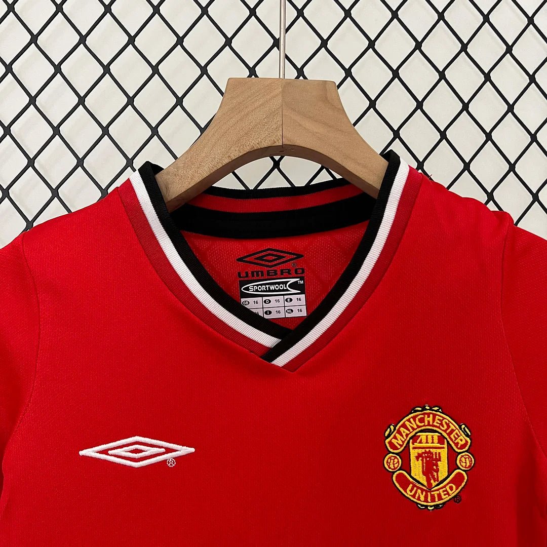 Man United 2000 Home Jersey