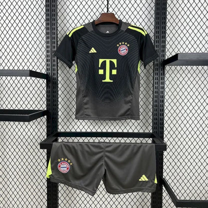 Bayern München 2025 Schwarzes Torwarttrikot