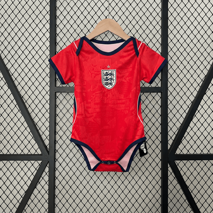 Body bébé extérieur Angleterre 2026