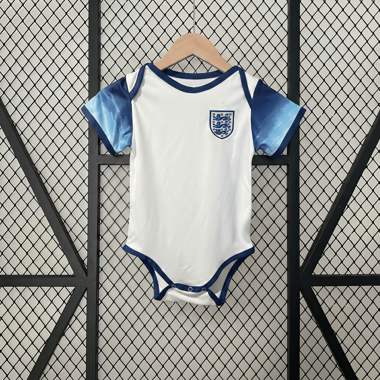 England 2024 Thuis Babyrompertje