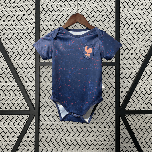 Frankreich 2025 Baby-Body für Zuhause