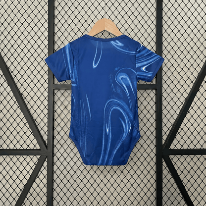 Chelsea 2024 Heim Baby-Body