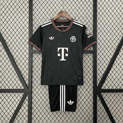 Bayern München 2025 Drittes Auswärtstrikot