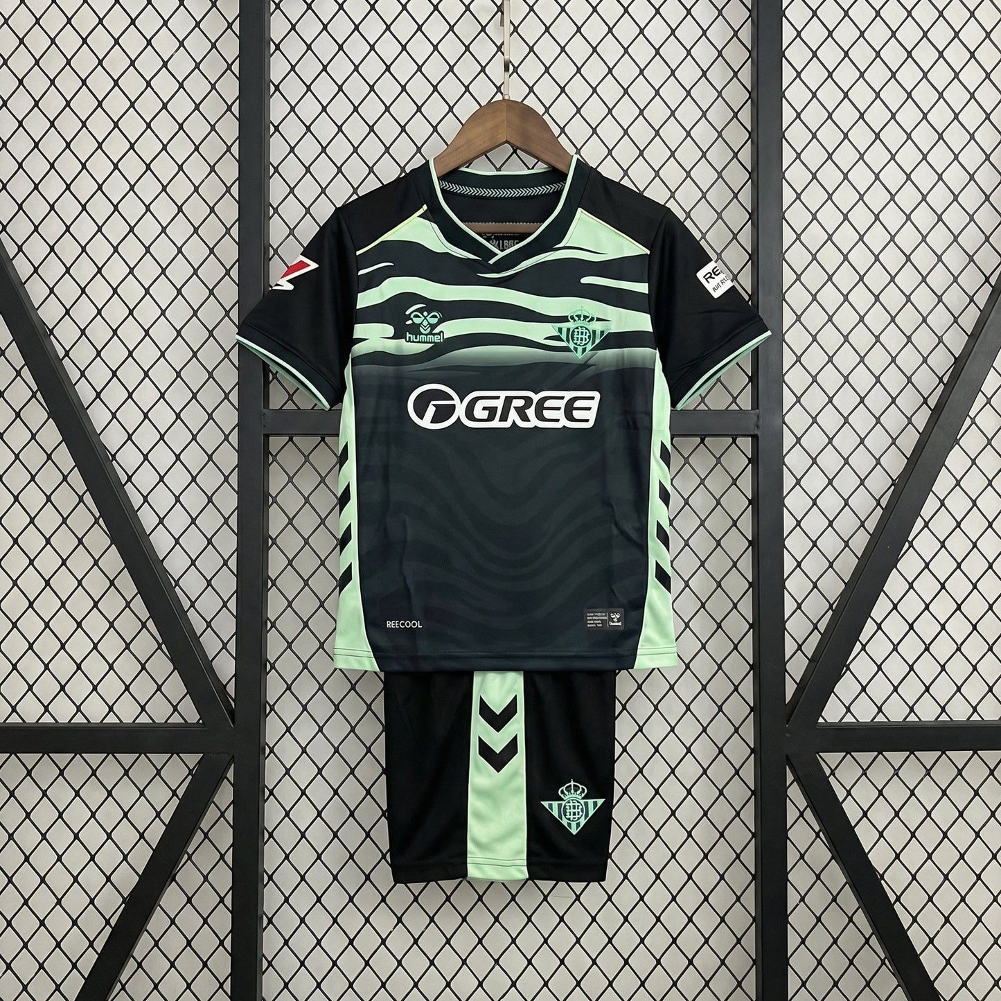 Real Betis 2025 Drittes Auswärtstrikot